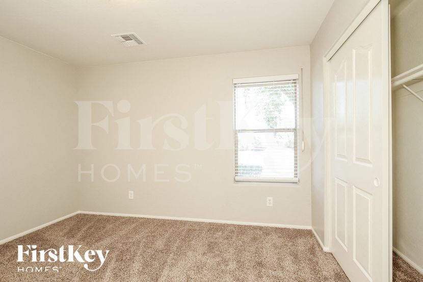 Building Photo - 12393 W Hopi St