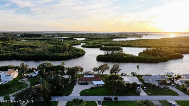 Building Photo - 778 Nassau Rd