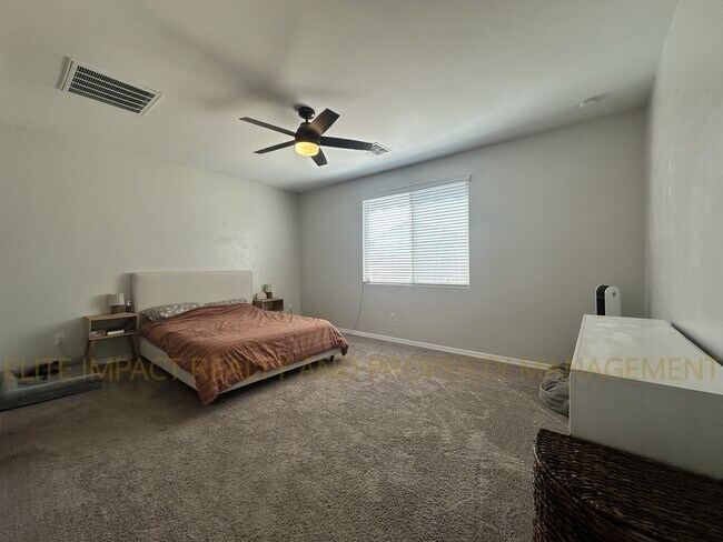 Building Photo - 6652 E Via Arroyo Largo