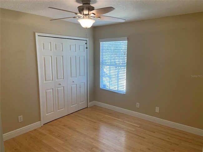 Building Photo - 4527 Riverton Dr