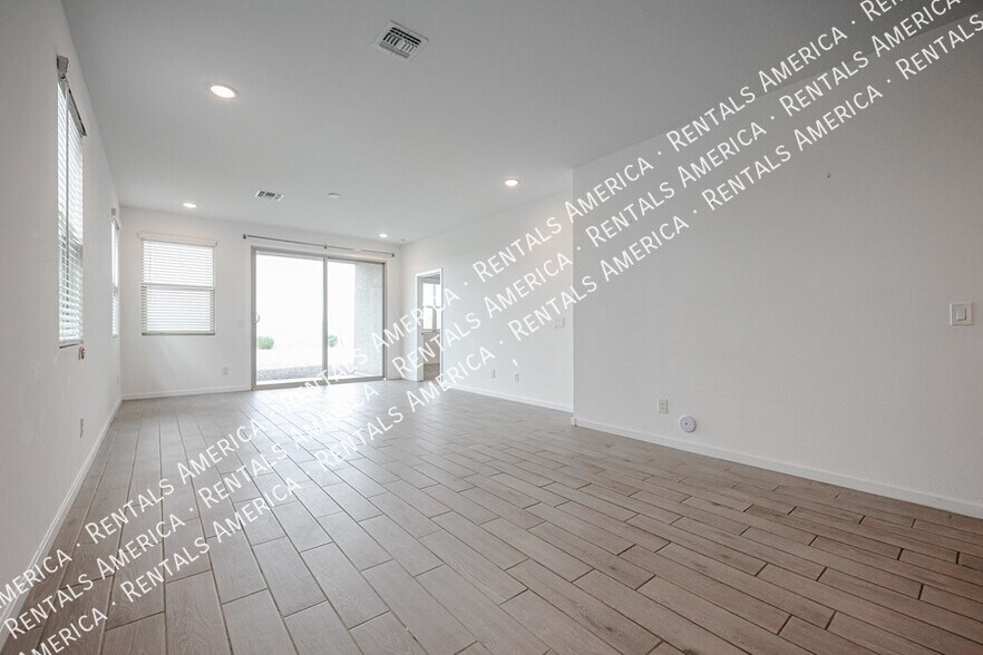 Building Photo - 40322 W Hillman Dr
