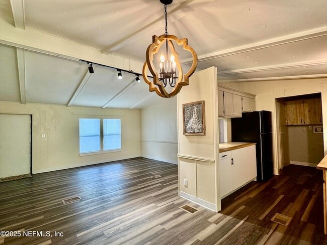 Building Photo - 13716 John Williams Rd