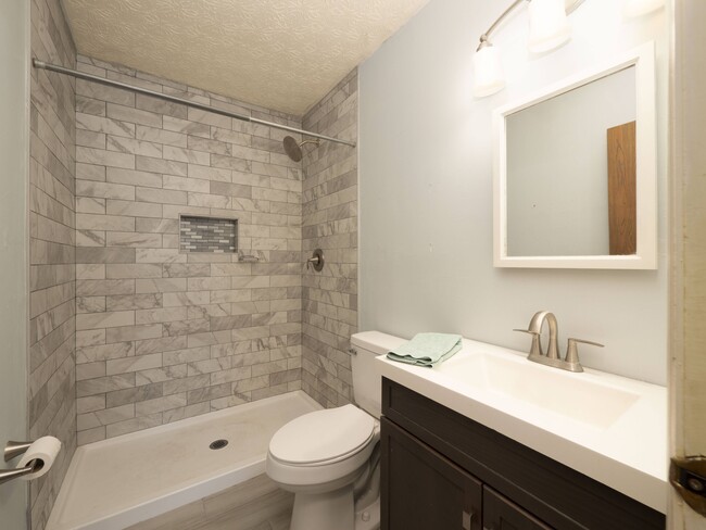 Building Photo - 3635 Wango Ct