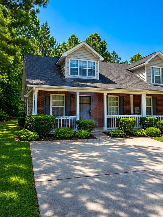 Building Photo - PRE-LEASING: Charming 3-Bedroom Haven with 2 Full Baths in Atlanta – 1227 Sq Ft of Comfort!