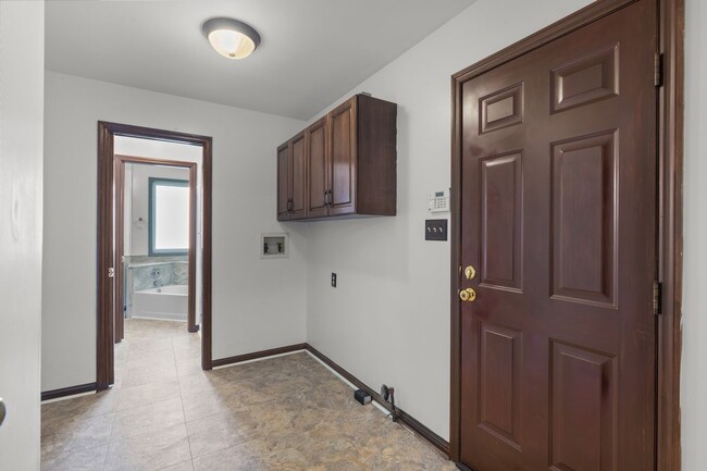 Building Photo - 3815 Melstone Ct