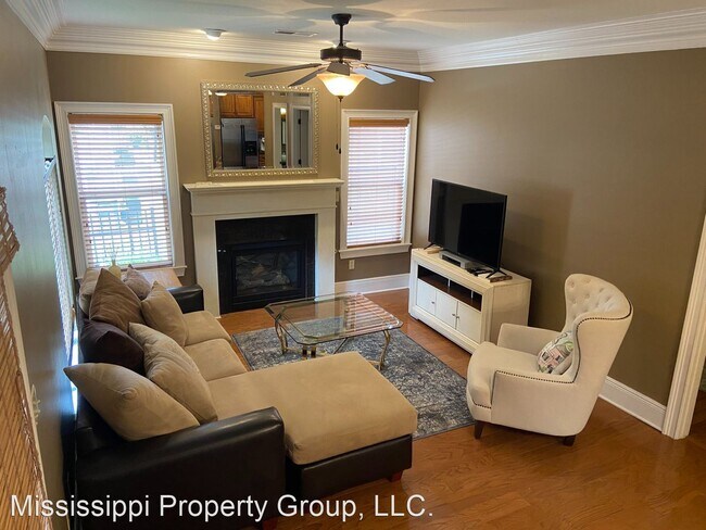 Building Photo - 3 br, 3 bath House - 107 Falls Grove Drive