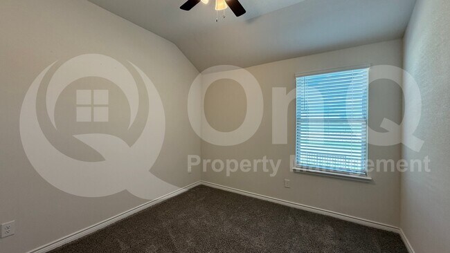 Building Photo - 2141 Steer Creek Pl
