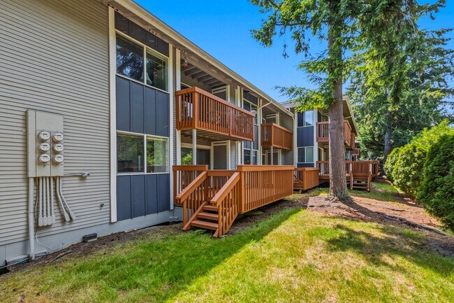 Building Photo - 2bd/1.75ba Redmond Condo