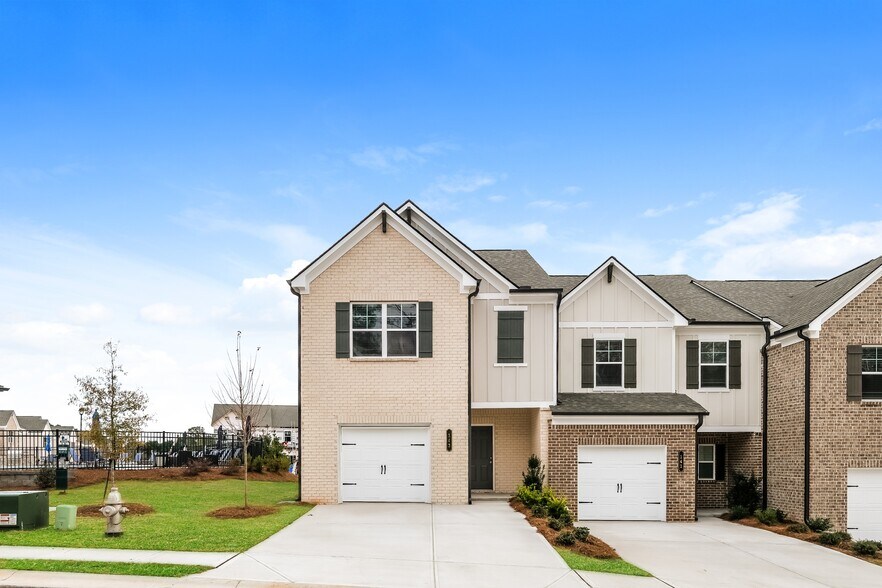 Building Photo - 143 Pyrus Ln