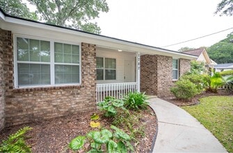 Building Photo - 1782 Dogwood Rd
