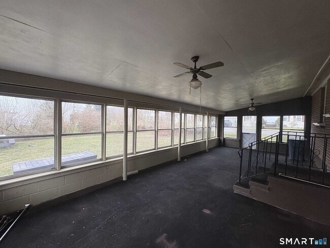 Building Photo - 16 Raymond Rd