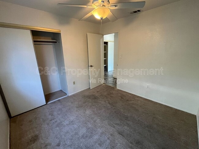 Building Photo - 930 Amaretto Dr