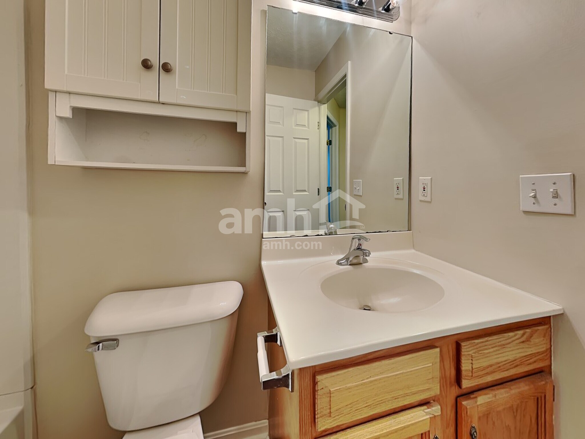 Building Photo - 682 Whippoorwill Dr