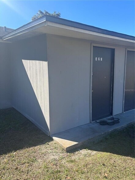 Building Photo - 327 Dundee Dr