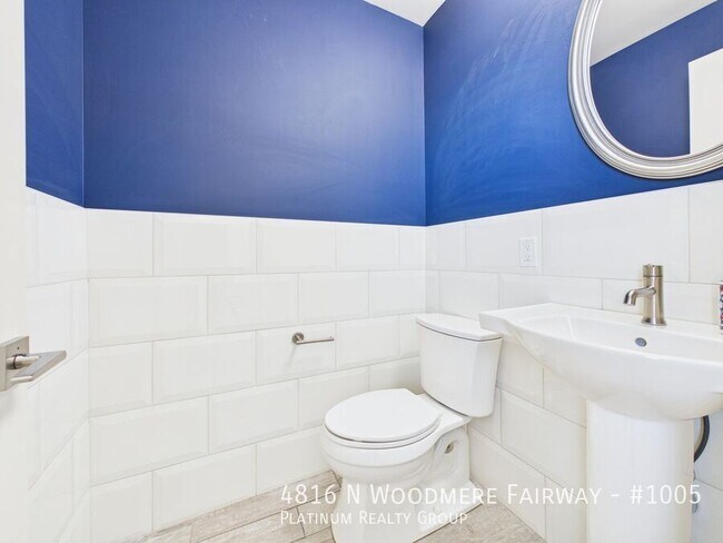 Building Photo - 4816 N Woodmere Fairway