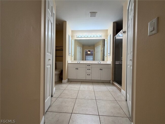 Building Photo - 2553 NW 21st Ave