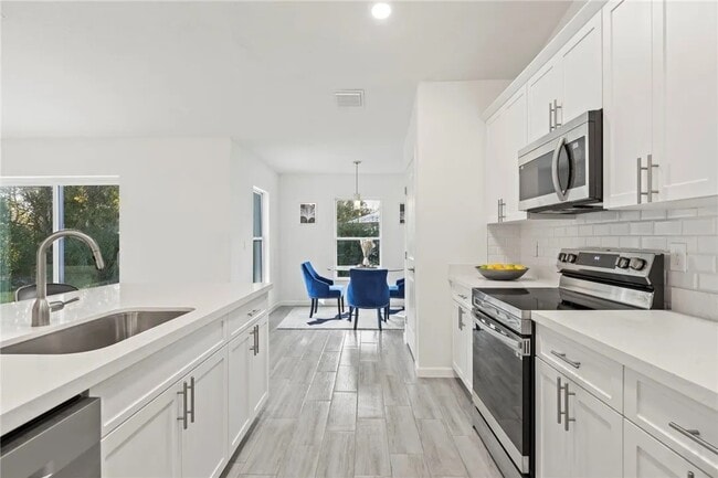 Building Photo - 8575 99th Ct