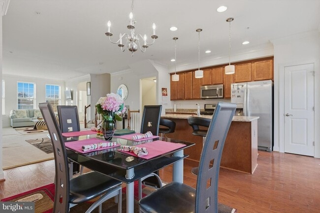 Building Photo - 7206 Wood Mdw Wy