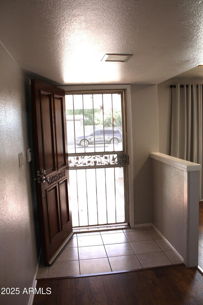 Building Photo - 15420 N 58th Ave