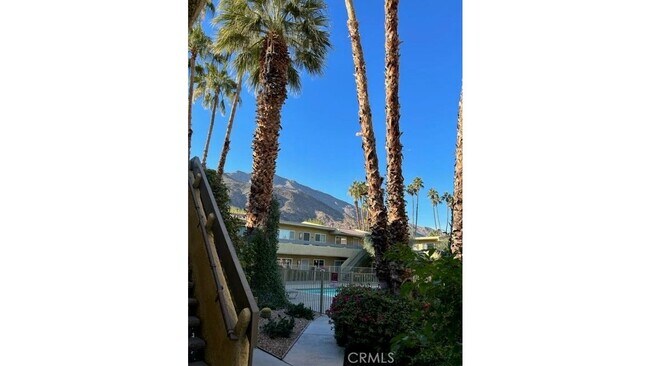 Building Photo - 1900 S Palm Canyon Dr