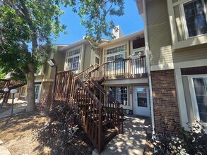 Building Photo - Perfectly located and priced!