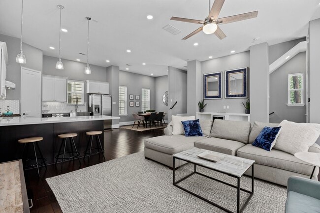 Building Photo - 2120 Genesee St