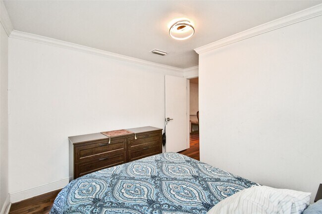 Building Photo - 1204 Archer St
