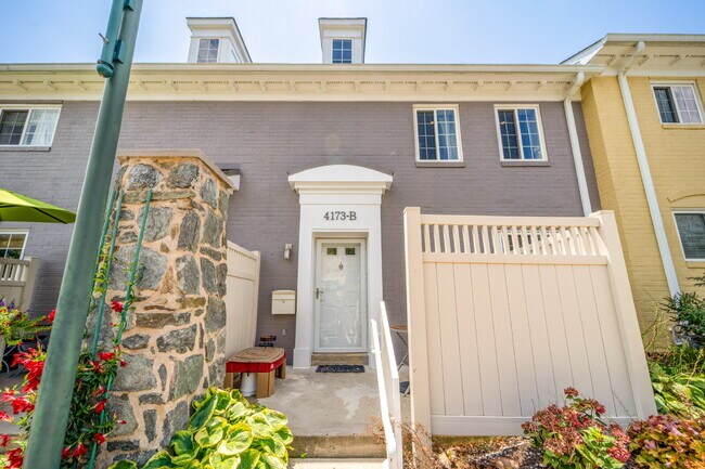 Primary Photo - Charming Townhome with Unbeatable Amenities
