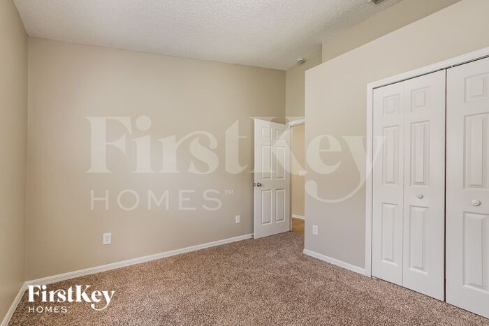 Building Photo - 7535 Groveoak Dr