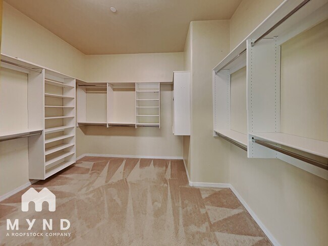 Building Photo - 11962 N Grape Ivy Pl