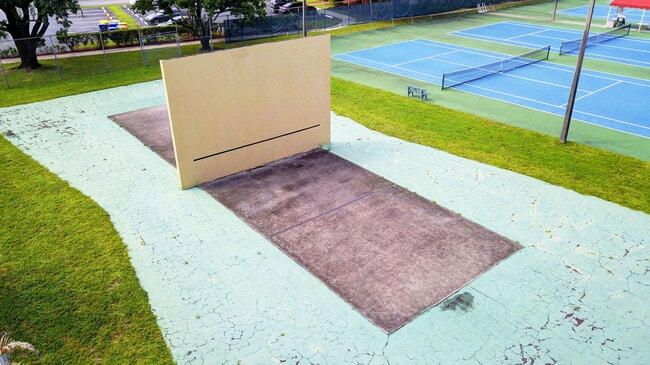 Building Photo - 3661 Via Poinciana