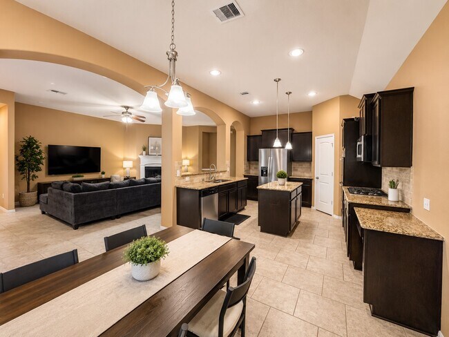 Building Photo - 12643 Jamestown Crossing Ln