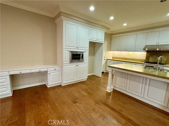 Building Photo - 35 Deergrass