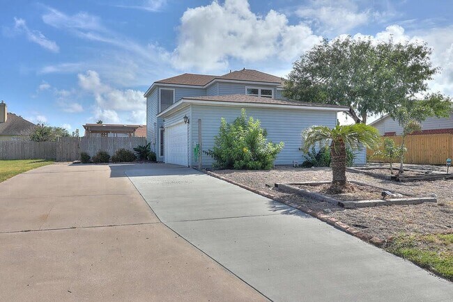 Primary Photo - 13809 Suntan Ave
