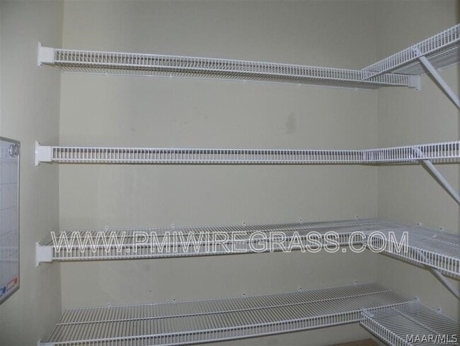 Building Photo - 87 Freedom Heights