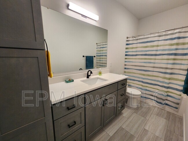 Building Photo - 114 Dogwood Ln