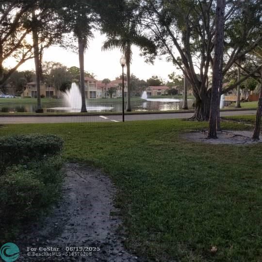 Building Photo - 4759 Via Palm Lakes