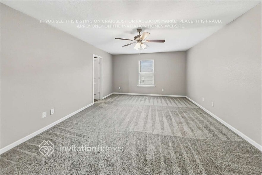 Building Photo - 407 Vermeer Ct