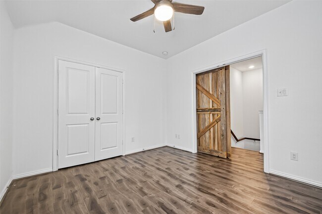 Building Photo - 4743 Glen Isle Dr