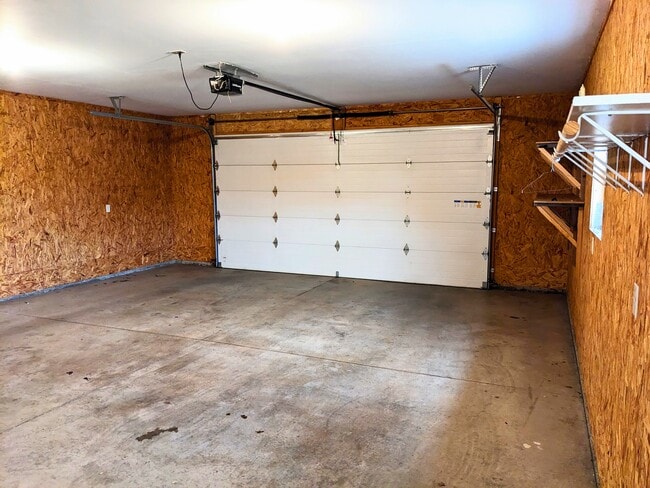 Building Photo - 3816 Kensington Pl