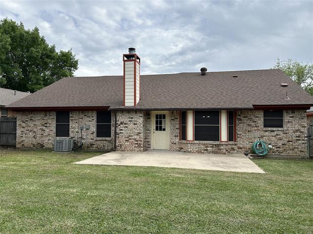 Building Photo - 6621 N Park Dr