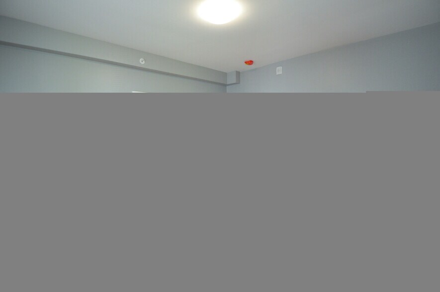 Building Photo - 6 South St