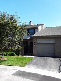 Building Photo - 38640 Evonshire