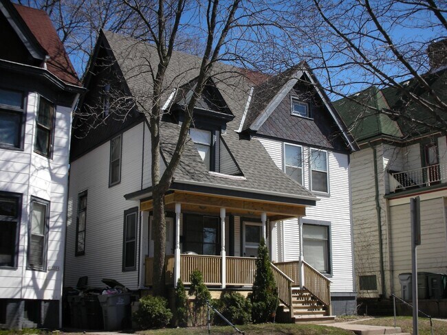 Building Photo - 2724-2726 N Murray Duplex