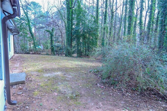 Building Photo - 1967 Singer Way