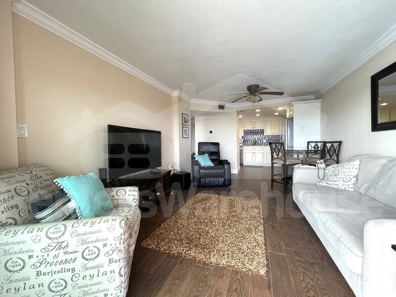 Building Photo - 51 Island Way