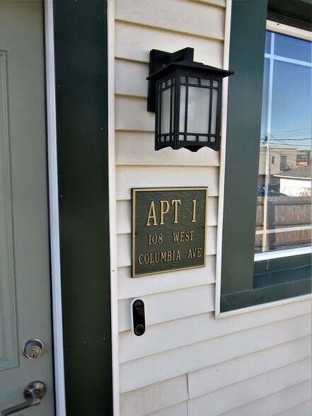 Building Photo - 108 W Columbia Ave