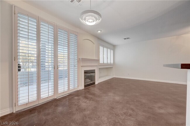 Building Photo - 9420 San Laguna Ct