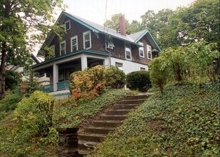 Building Photo - 107 Elmwood Ave