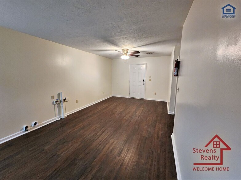 Building Photo - 246 Dogwood Pointe Dr